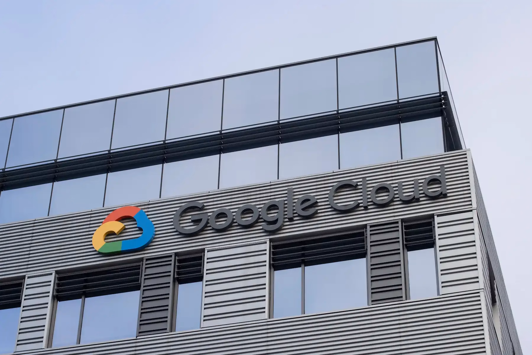 Google Vertex AI, machine learning, MLOps, AI platform, model training, automated ML, cloud AI, data integration, scalable AI